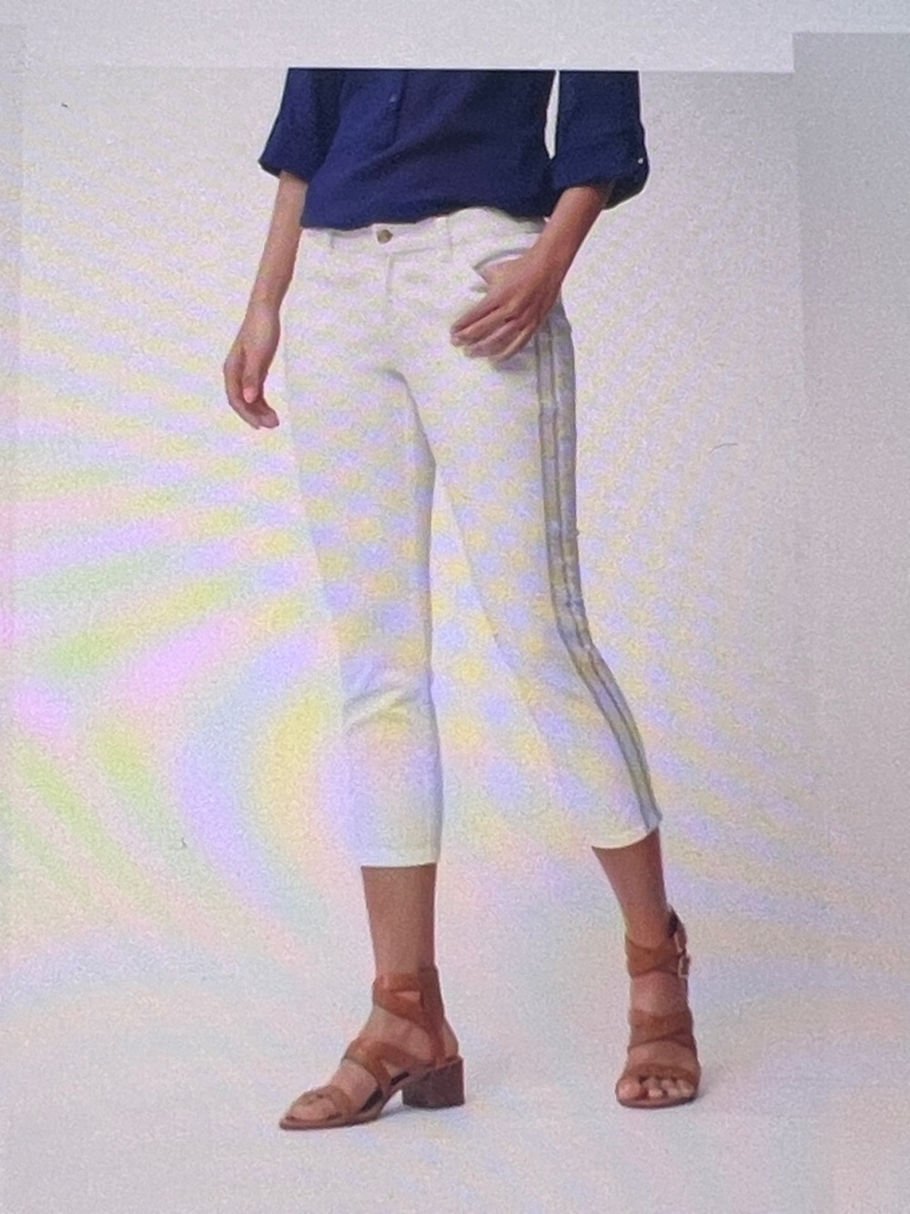 Tommy Bahama Ana Embroidered crop Jeans